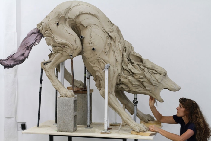 terrible-animal-sculptures-expressing-human-psychology-beth-cavener-stichter-6
