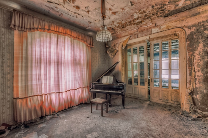 abandoned-decaying-buildings-europe-photography-christian-richter-22