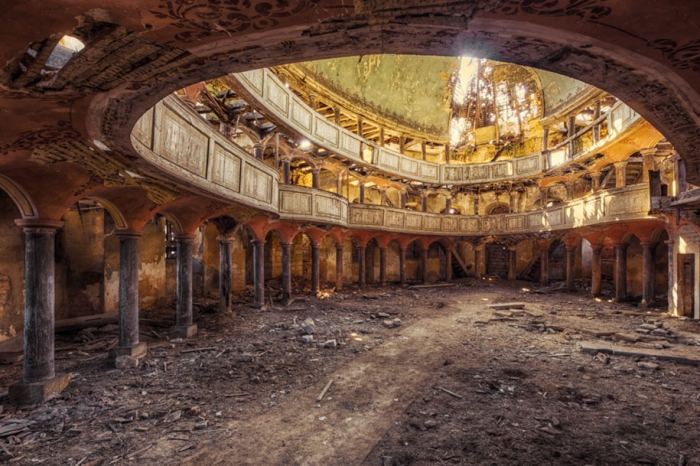 abandoned-decaying-buildings-europe-photography-christian-richter-23