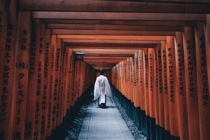 everyday-magic-street-photos-kyoto-takashi-yasui-japan-13