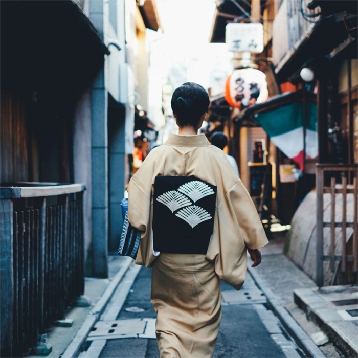 everyday-magic-street-photos-kyoto-takashi-yasui-japan-7