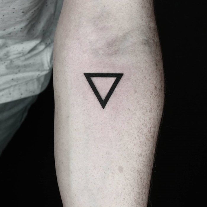 line-dot-black-white-animal-geometric-tattoos-okan-uckun-turkey-30