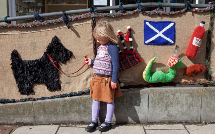 104-year-old-guerrilla-knitter-grace-brett-5
