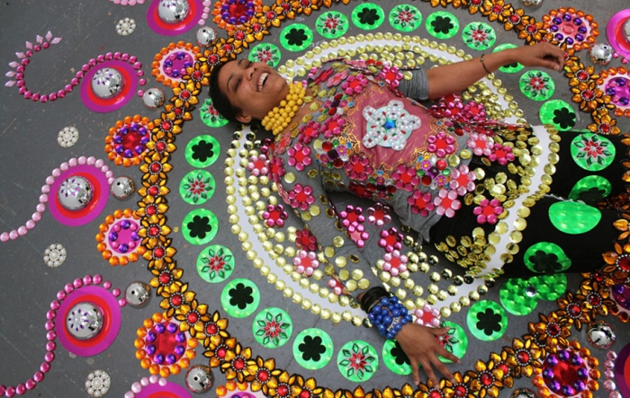 thousand-pieces-kaleidoscopic-installations-suzan-drummen-netherlands-8