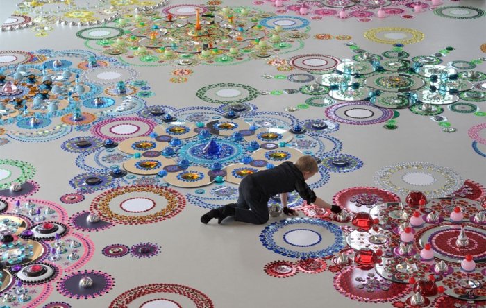 thousand-pieces-kaleidoscopic-installations-suzan-drummen-netherlands-18