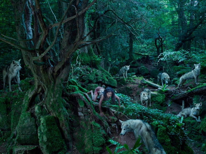 photography-wild-growing-with-animals-feral-children-julia-fullerton-batten-8
