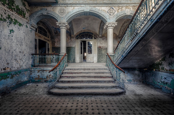 abandoned-decaying-buildings-europe-photography-christian-richter-27