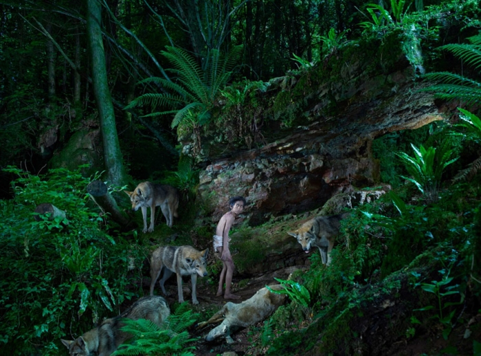 photography-wild-growing-with-animals-feral-children-julia-fullerton-batten-15