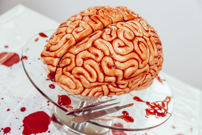 zombies-walking-dead-human-brain-cake-yolanda-gampp-how-to-cake-it-17-2