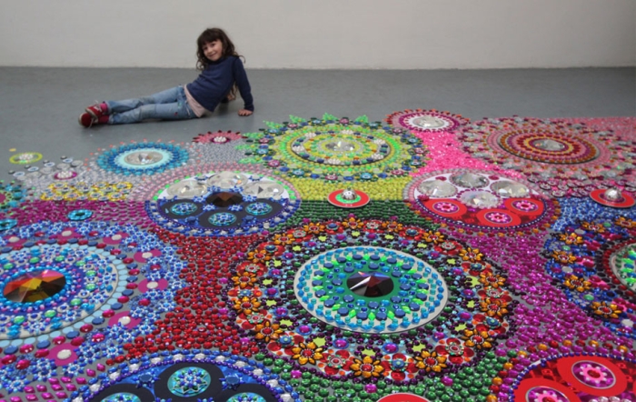 thousand-pieces-kaleidoscopic-installations-suzan-drummen-netherlands-5