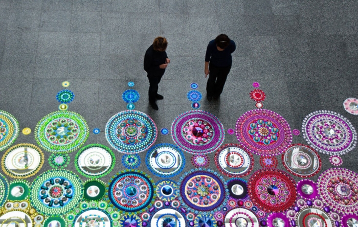 thousand-pieces-kaleidoscopic-installations-suzan-drummen-netherlands-17