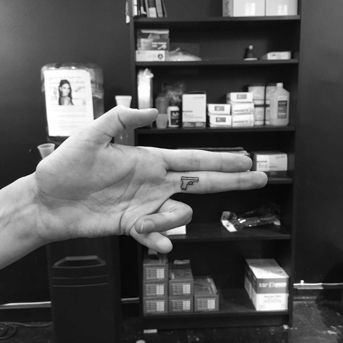 minimalist-tattoos-jonboy-new-york-17