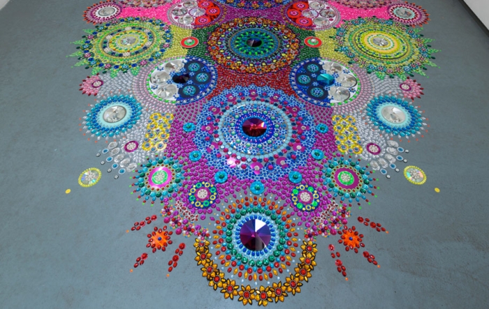 thousand-pieces-kaleidoscopic-installations-suzan-drummen-netherlands-6