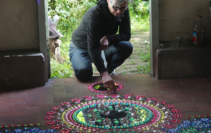 thousand-pieces-kaleidoscopic-installations-suzan-drummen-netherlands-14