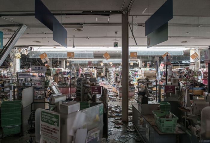 nature-reclaim-fukushima-exclusion-zone-photos-arkadiusz-podniesinski-3