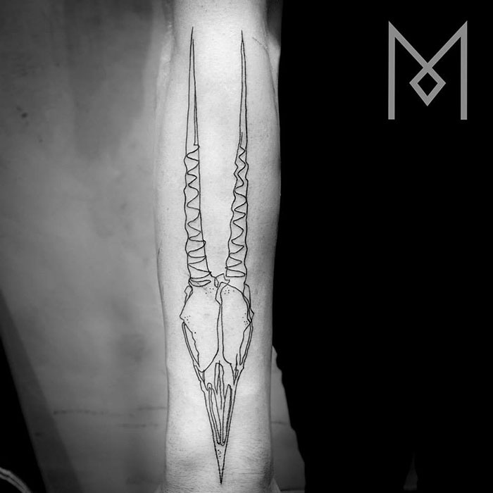 minimalist-single-line-tattoos-mo-ganji-germany-12