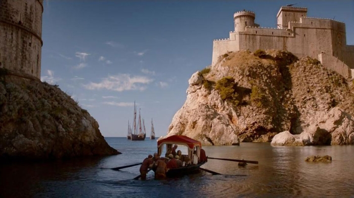 fan-visit-real-life-game-of-thrones-filming-locations-asta-skujyte-razmiene-16