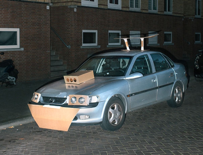 cardboard-car-customizing-pimping-max-siedentopf-netherlands-7