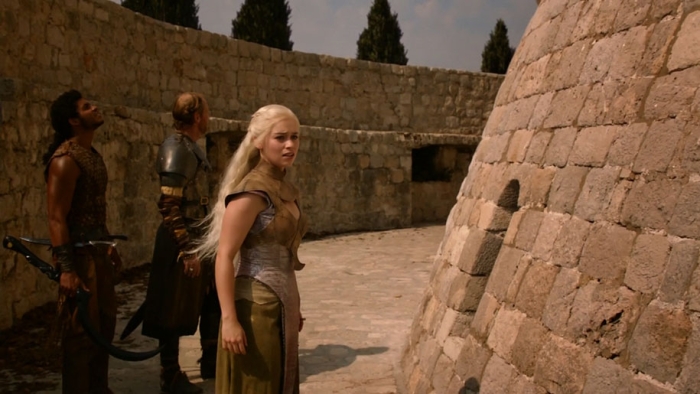 fan-visit-real-life-game-of-thrones-filming-locations-asta-skujyte-razmiene-12