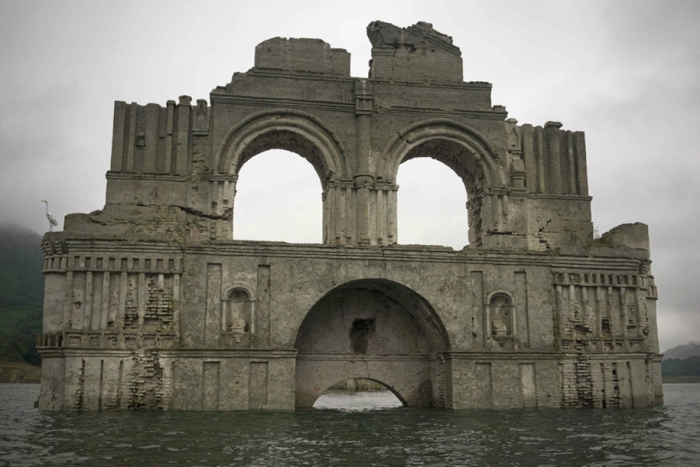 submerged-church-emergence-temple-santiago-quechula-mexico-7