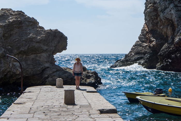 fan-visit-real-life-game-of-thrones-filming-locations-asta-skujyte-razmiene-24