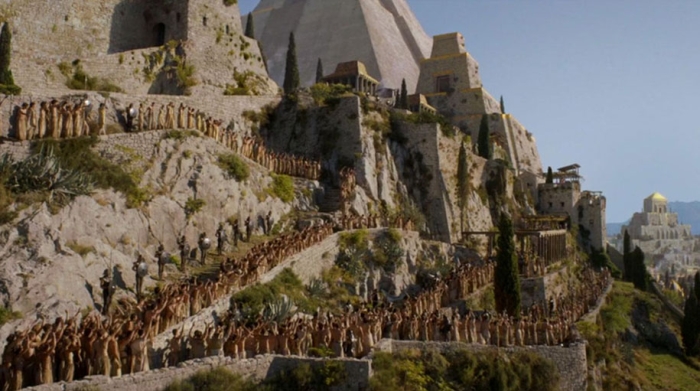 fan-visit-real-life-game-of-thrones-filming-locations-asta-skujyte-razmiene-5