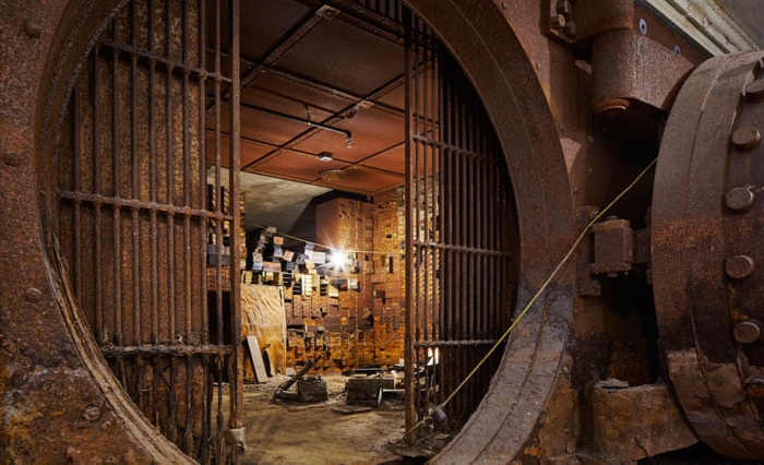 old-building-restored-stony-island-art-ban-theaster-gates-rebuild-foundation-10