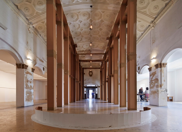 old-building-restored-stony-island-art-ban-theaster-gates-rebuild-foundation-9