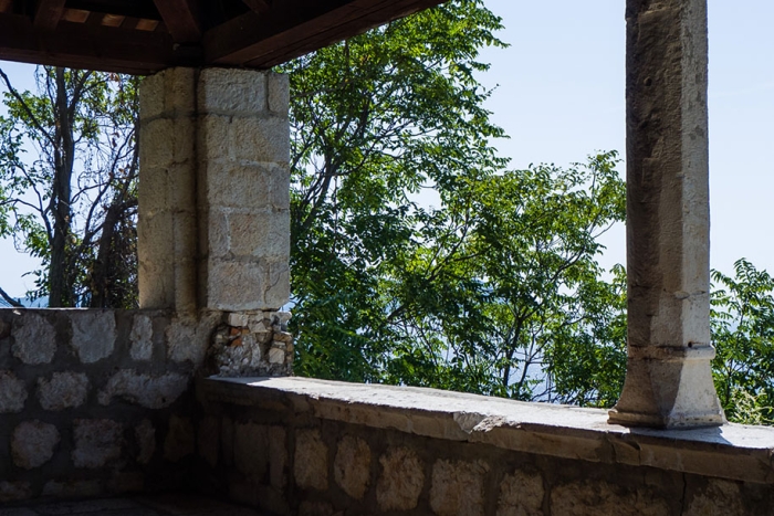 fan-visit-real-life-game-of-thrones-filming-locations-asta-skujyte-razmiene-18