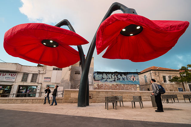 These Flowers Bloom When People Stand Under Them
