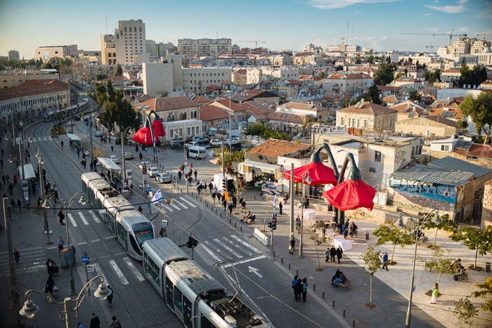 motion-activated-inflating-flowers-warde-hq-architects-jerusalem-3