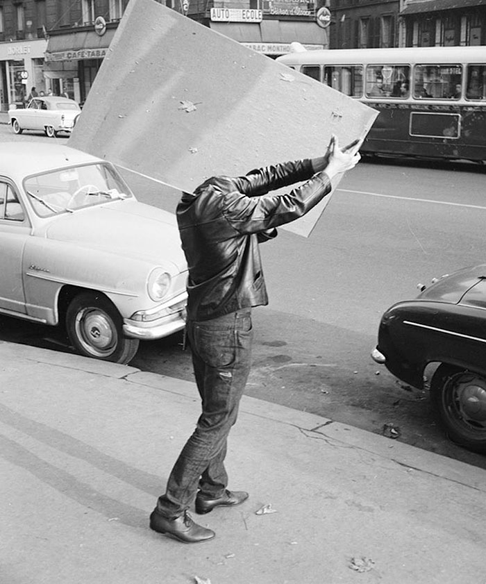 fun-black-and-white-street-photography-rene-maltete-6