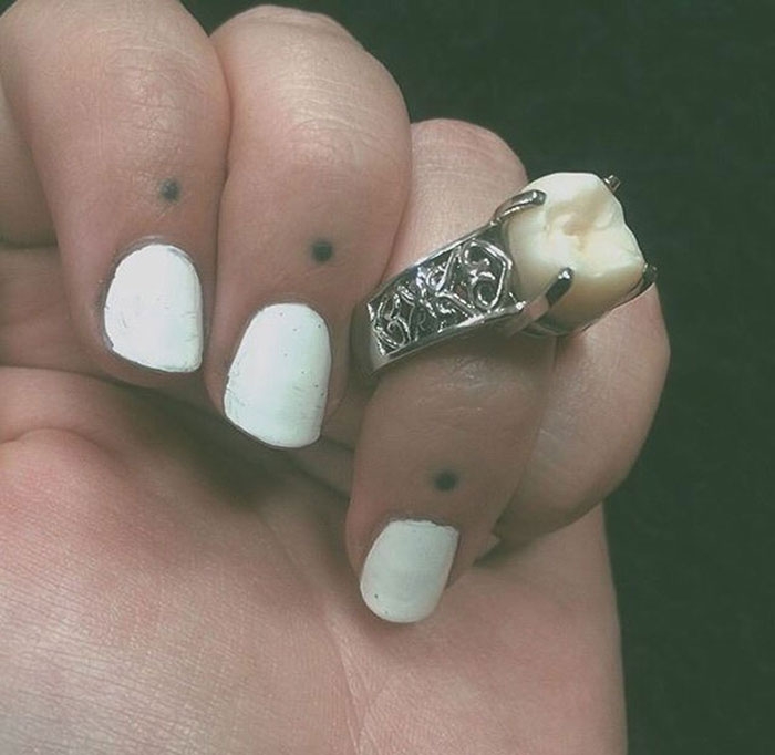 wisdom-tooth-wedding-engagement-ring-carlee-leifkes-lucas-unger-4