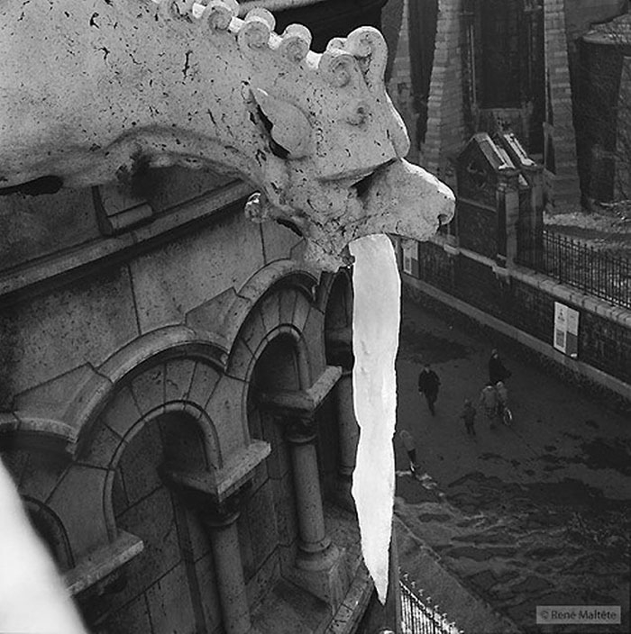 fun-black-and-white-street-photography-rene-maltete-21