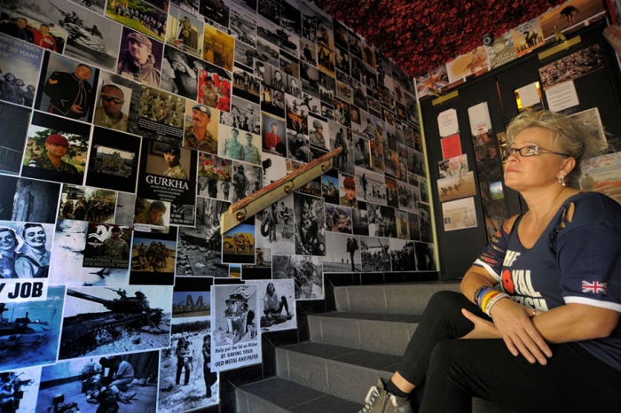 remembrance-day-veteran-soldier-memorial-poppies-julia-cooper-don-pub-2