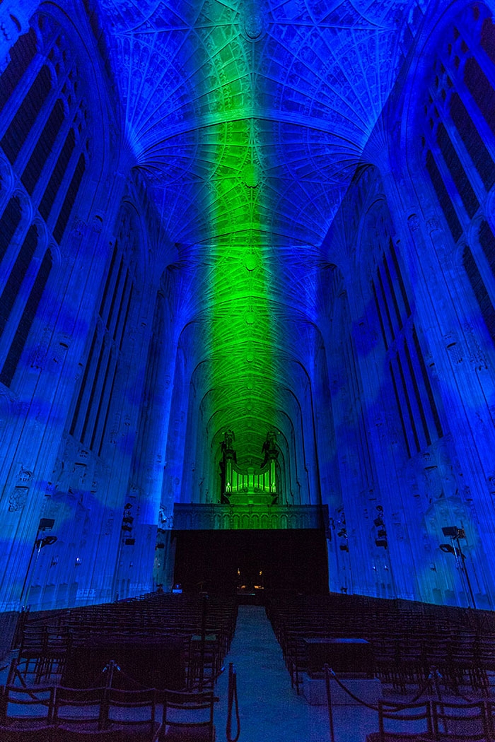 kings-college-chapel-immersive-projection-dear-world-yours-cambridge-miguel-chevalier-4
