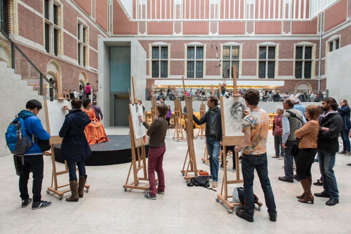 museum-visitor-drawing-sketching-startdrawing-rijksmuseum-amsterdam-19