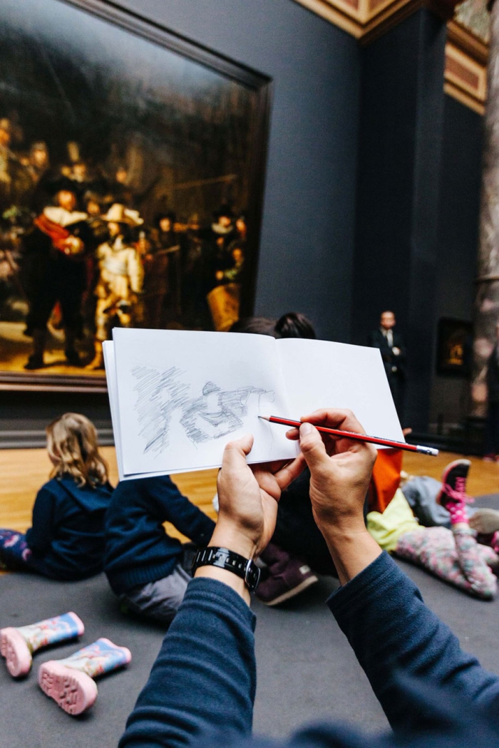 museum-visitor-drawing-sketching-startdrawing-rijksmuseum-amsterdam-7