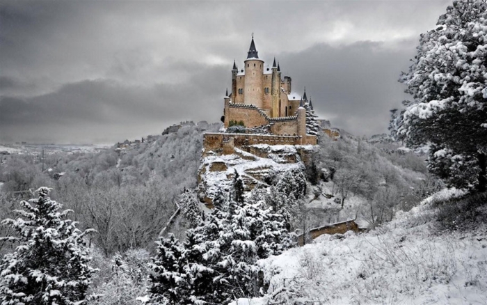 disney-locations-places-castles-real-life-inspirations-21