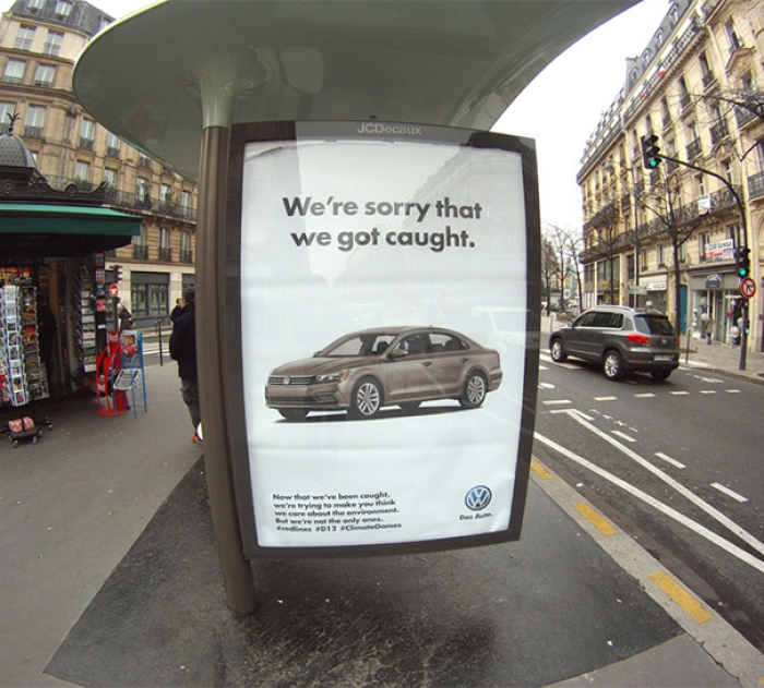 corporate-sponsorship-environmentalist-ads-cop21-brandalism-paris-15