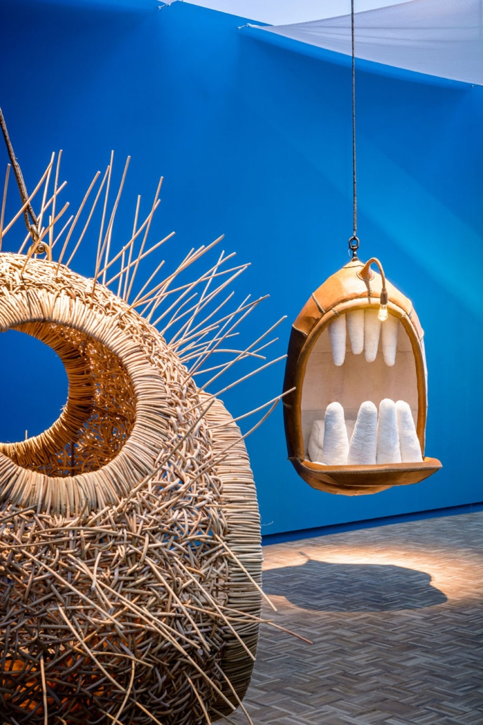 animal-mouth-hanging-chairs-monstera-deliciosa-porky-hefer-6