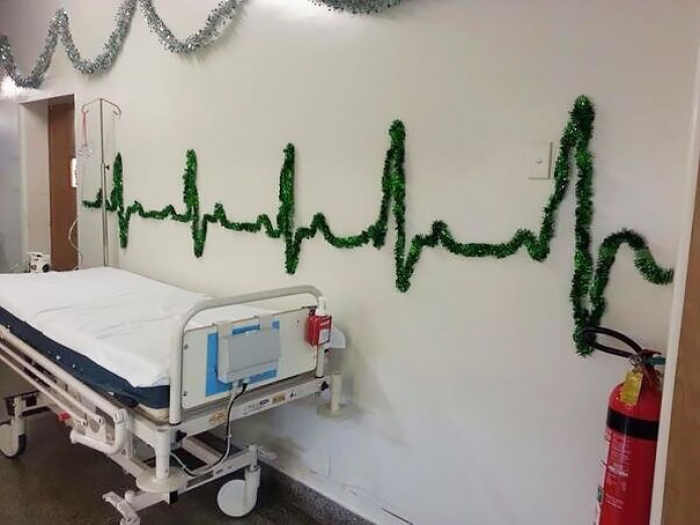 christmas-holiday-hospital-decorations-1