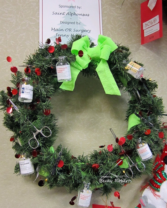 christmas-holiday-hospital-decorations-8