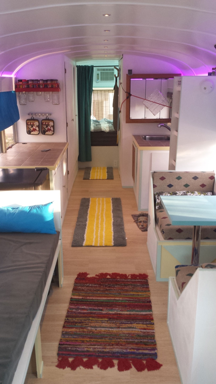 mobile-school-bus-home-travel-patrick-schmidt-7