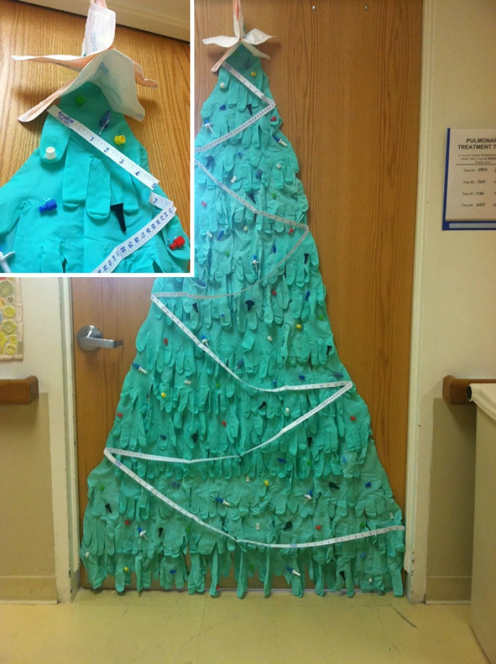 christmas-holiday-hospital-decorations-3