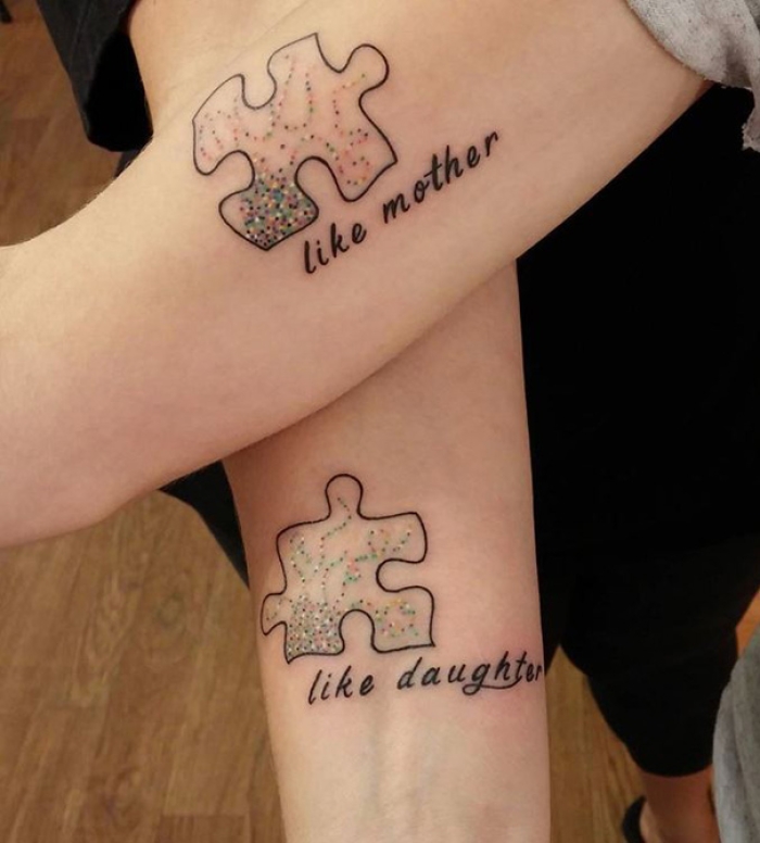 mother-daughter-family-tattoos-16