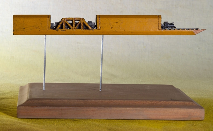pencil-lead-carving-train-cindy-chinn-1