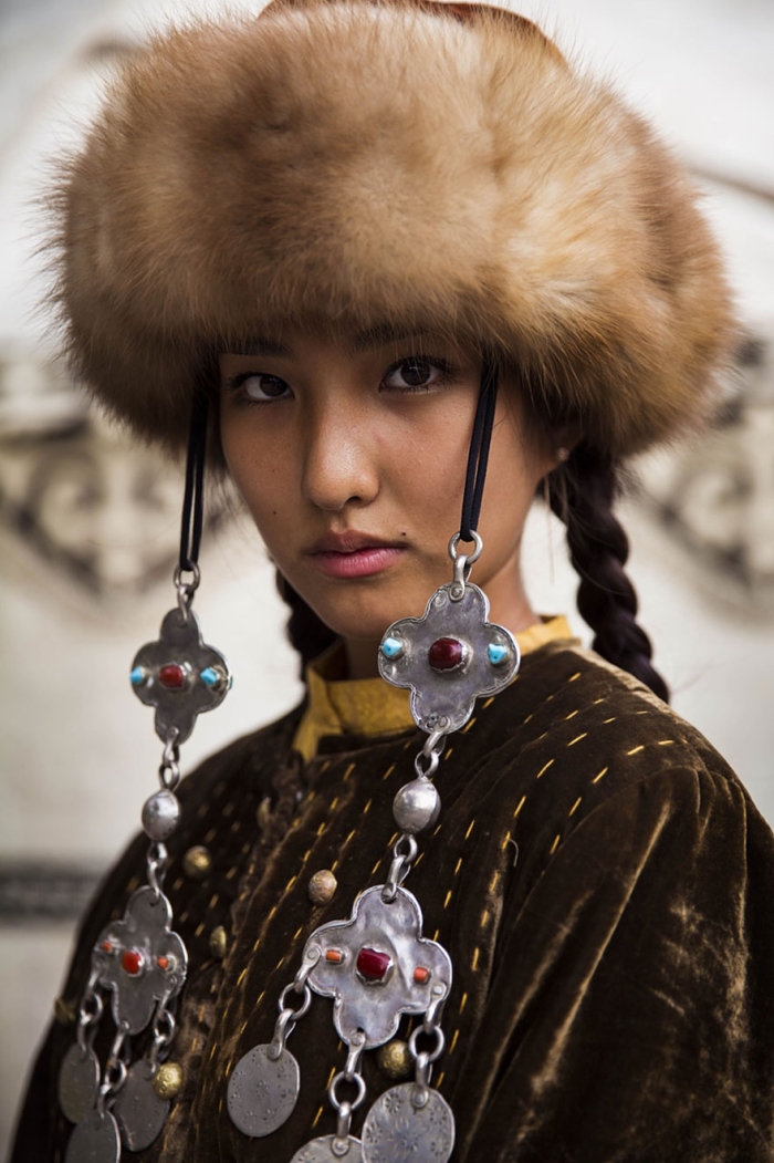 women-photos-world-atlas-beauty-mihaela-noroc-6