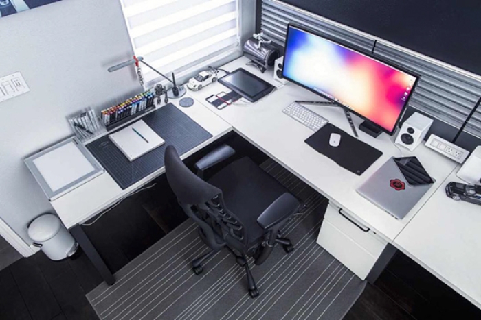 minimalist-desk-workplace-minimal-setups-6