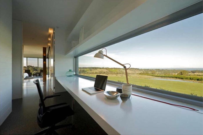 minimalist-desk-workplace-minimal-setups-10